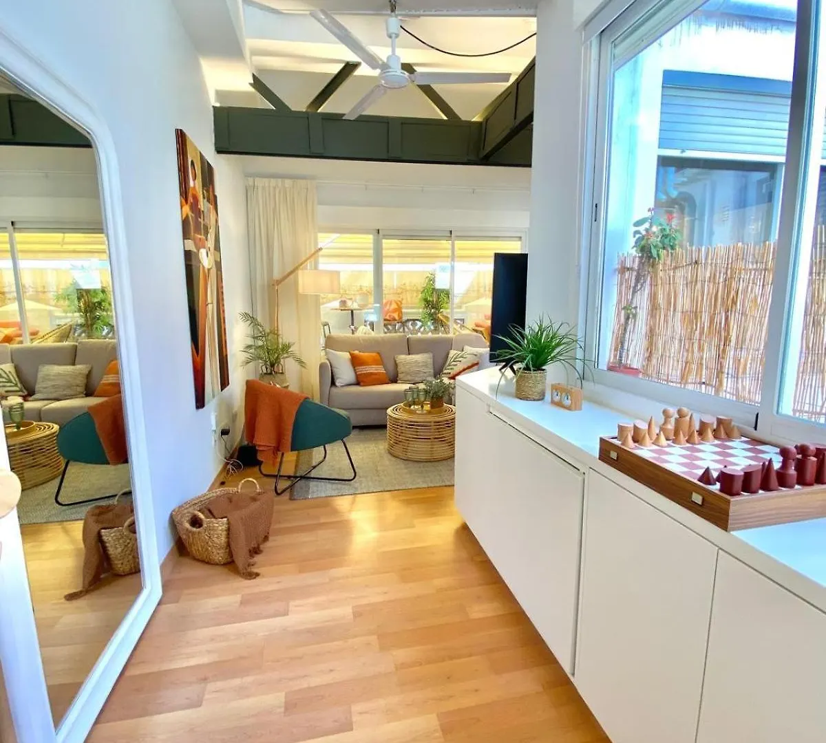 Genteel Home Mitjana Malaga Apartment
